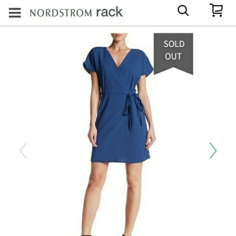 ❎SOLD❎Effortless Wrap Dress - Picture 4 of 5